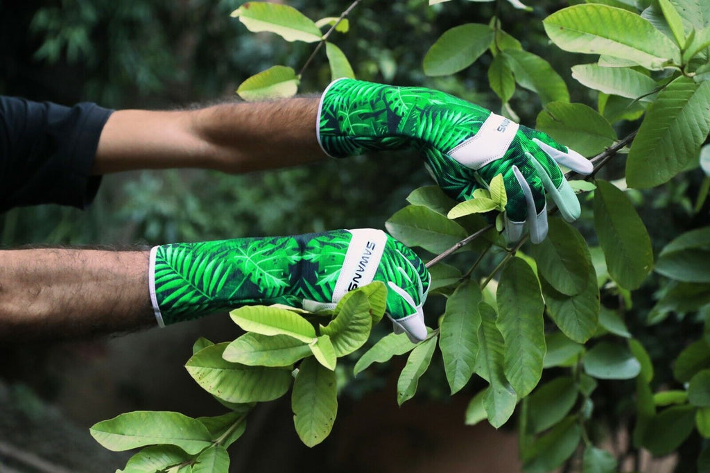 Ladies thornproof online gardening gloves